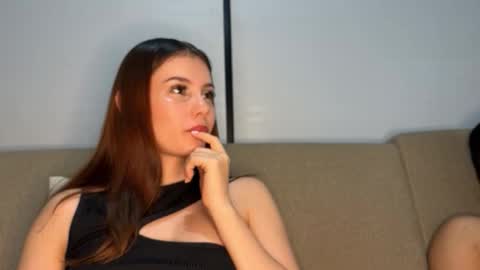 Elisabet william online show from 10.23.25