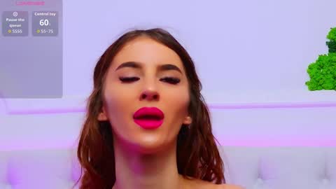 ElisaCharm online show from 12.15.25