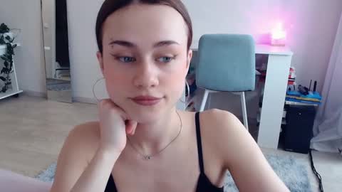 Elis online show from 03.05.26