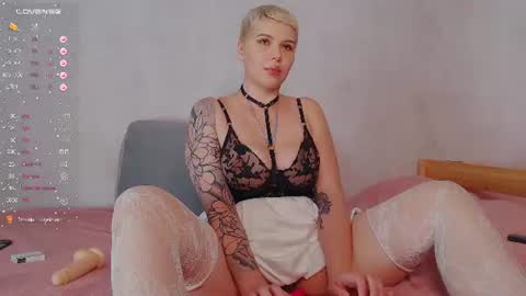 Snapshot of elise_day chatting on 06.27.26 elise_day online show from 06.27.26