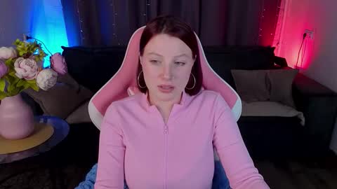 Snapshot of elise_dream chatting on 11.02.25 Elise online show from 11.02.25