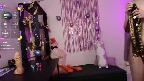 elise_nyx online show from 02.20.26