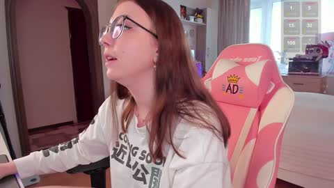 Elise    online show from 02.06.25