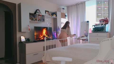 Elise    online show from 09.14.25