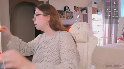 Snapshot of elisejays chatting on 10.20.25 Elise online show from 10.20.25