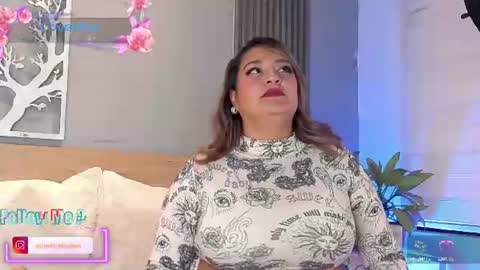 Elise Play Boobs online show from 07.24.26