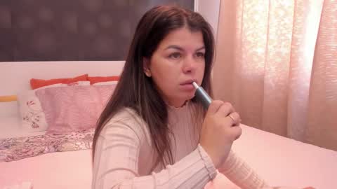 Elly online show from 10.22.25