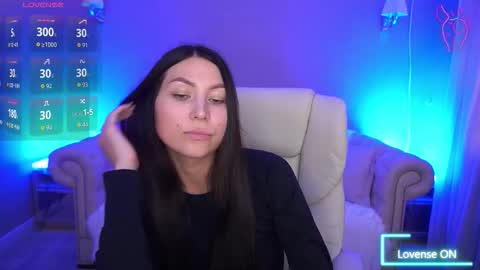 elisevelour online show from 10.17.25