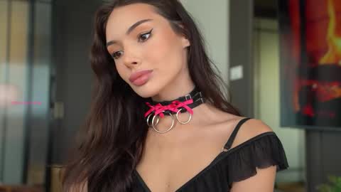 Nina online show from 10.06.25