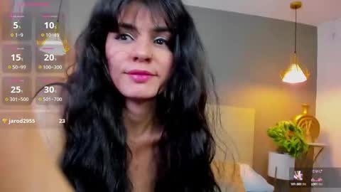E L I S S A online show from 12.17.24