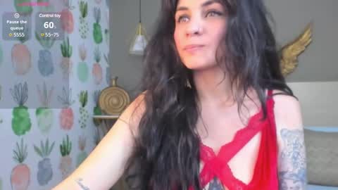 E L I S S A online show from 01.14.25