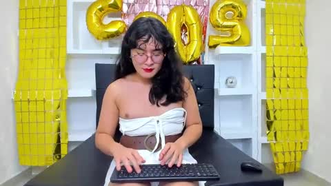 Snapshot of elith_berry69_ chatting on 01.28.25 elith_berry69_ online show from 01.28.25