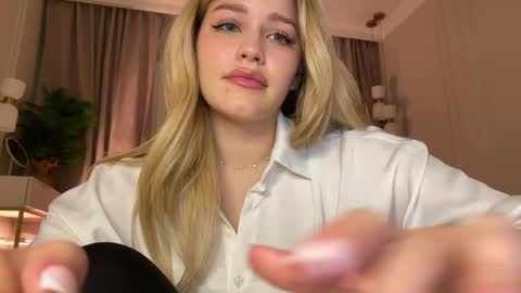 Stephanie online show from 04.28.26