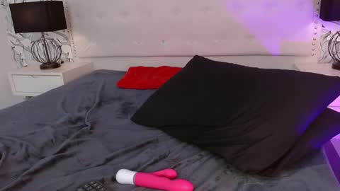 Eliza online show from 12.11.24