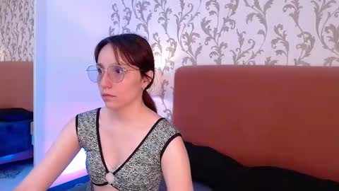 Eliza online show from 03.05.25