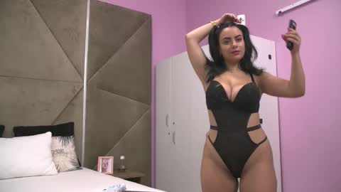 Snapshot of eliza_ibara chatting on 10.07.25 Eliza online show from 10.07.25