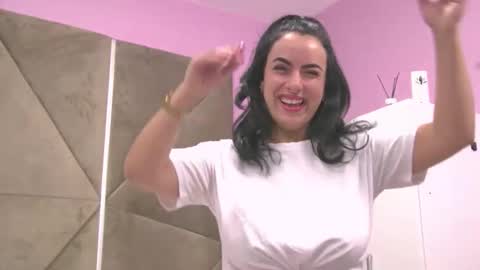 Snapshot of eliza_ibara chatting on 10.16.25 Eliza online show from 10.16.25