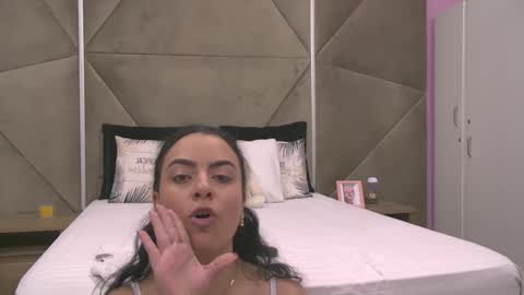 Snapshot of eliza_ibara chatting on 10.17.25 Eliza online show from 10.17.25