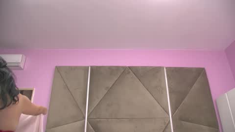 Snapshot of eliza_ibara chatting on 10.21.25 Eliza online show from 10.21.25