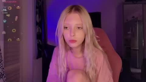 Snapshot of eliza_sadcat chatting on 10.27.25 Elizabeth online show from 10.27.25