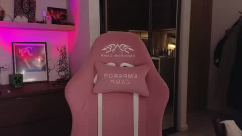 Snapshot of eliza_sadcat chatting on 03.12.26 Elizabeth online show from 03.12.26