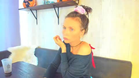 Elizabethangel online show from 07.26.26