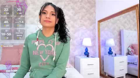 Elizabet Taylor online show from 12.24.24