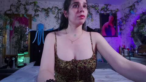 Elizabeth online show from 01.27.25