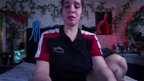 Elizabeth online show from 02.04.25