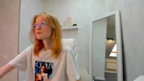 Elizabeth online show from 02.02.25