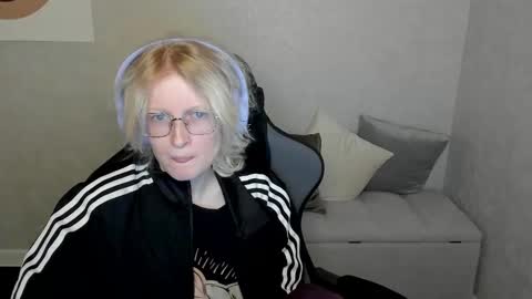 Elizabeth online show from 09.09.25