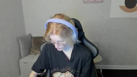 Elizabeth online show from 09.17.25