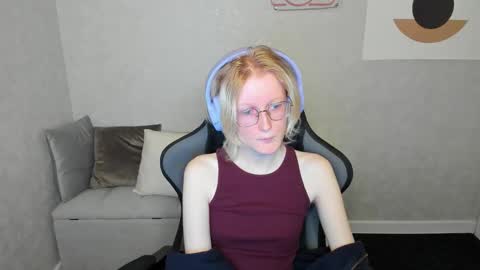 Elizabeth online show from 09.24.25