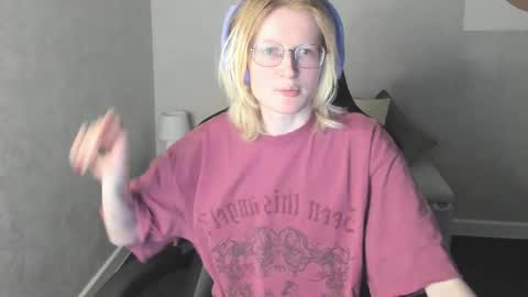 Elizabeth online show from 12.05.25