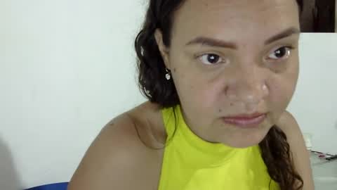 Snapshot of elizabeth_martinez_ chatting on 09.14.25 Elizabeth Martinez online show from 09.14.25