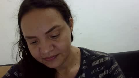 Snapshot of elizabeth_martinez_ chatting on 10.12.25 Elizabeth Martinez online show from 10.12.25