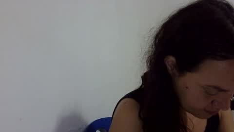 Snapshot of elizabeth_martinez_ chatting on 11.12.25 Elizabeth Martinez online show from 11.12.25