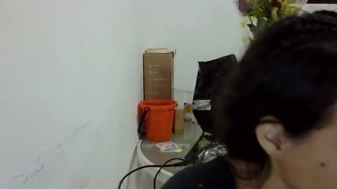 Snapshot of elizabeth_martinez_ chatting on 11.23.25 Elizabeth Martinez online show from 11.23.25