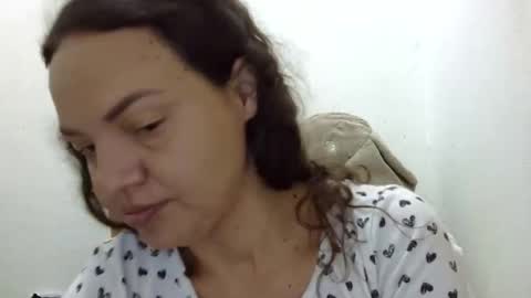 Snapshot of elizabeth_martinez_ chatting on 11.30.25 Elizabeth Martinez online show from 11.30.25