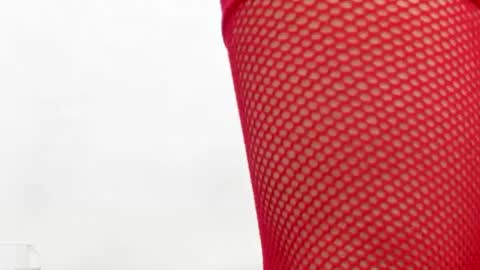 Snapshot of elizabeth_mathure chatting on 10.05.25 Elizabeth Mathure online show from 10.05.25