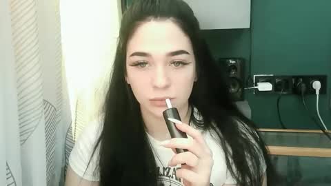 elizabeth_xi online show from 10.07.25