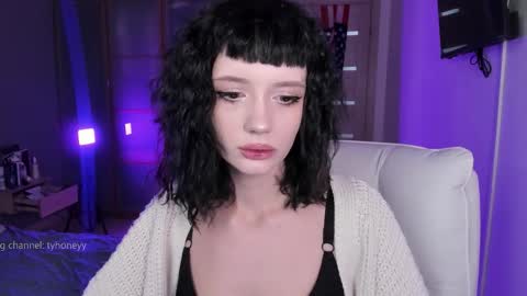 Snapshot of elizabethbritanny chatting on 02.14.26 Adele online show from 02.14.26