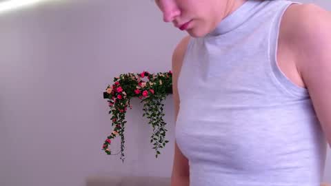 Elizabeth online show from 03.02.25