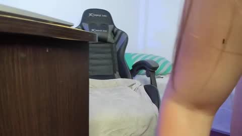 Snapshot of elizabethliones01 chatting on 01.11.25 instgram aly leiv17 ---- Im model-independent online show from 01.11.25