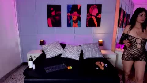  Elizabeth online show from 10.17.25