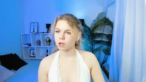 Snapshot of elizabethvane chatting on 07.05.26 Elizabeth online show from 07.05.26