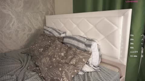 Snapshot of elizamaisy chatting on 12.09.24 Eva online show from 12.09.24