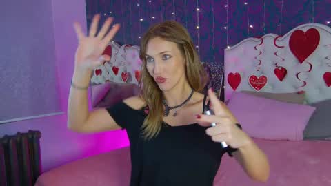 Snapshot of elizamayers chatting on 02.16.25 Linda online show from 02.16.25