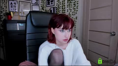 Snapshot of elizanik chatting on 06.11.26 Eliza online show from 06.11.26