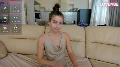 Eliz                               online show from 02.01.25